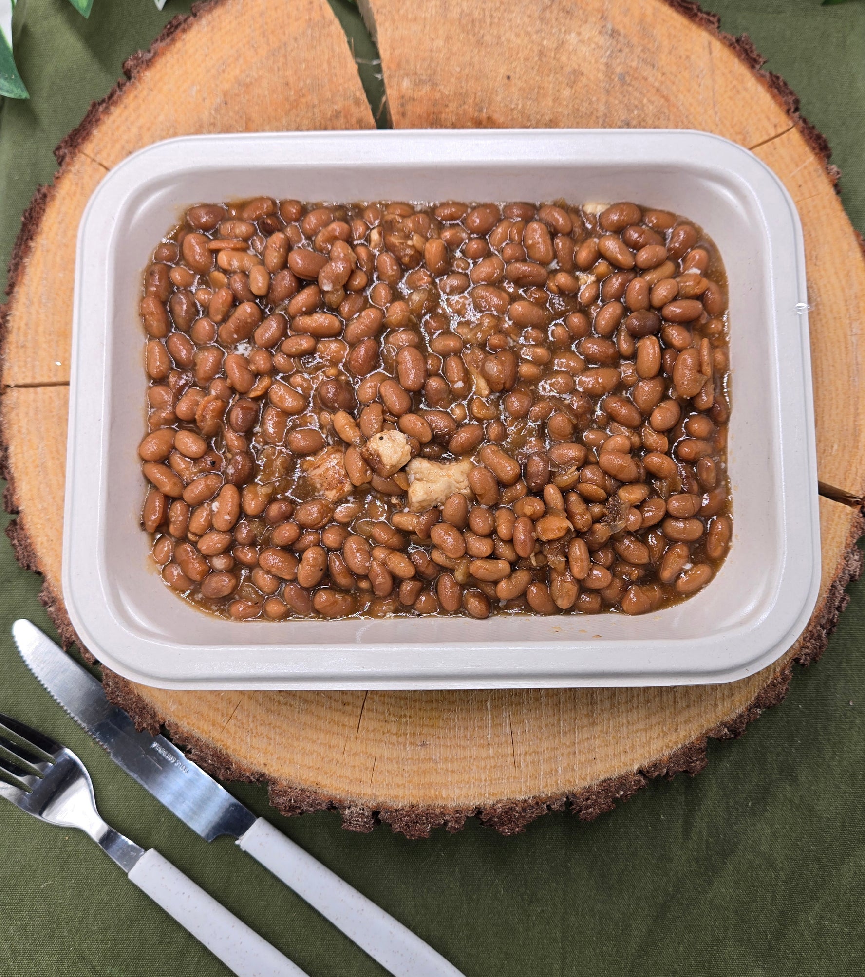 Assiette de fèves au lard